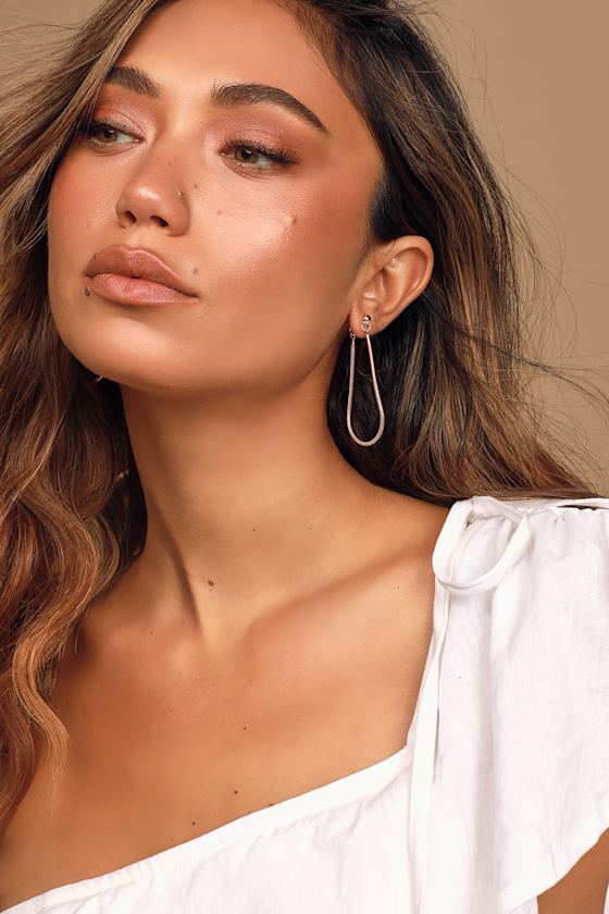 Loop Me In Gold Chain Hoop Earrings 1