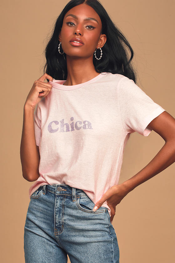 Chica Pale Pink Graphic Tee 4