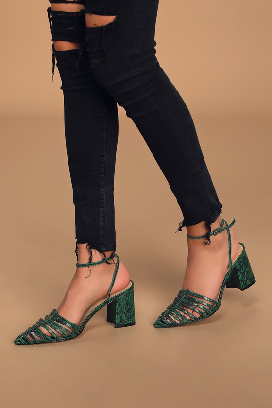 marc fisher green pumps