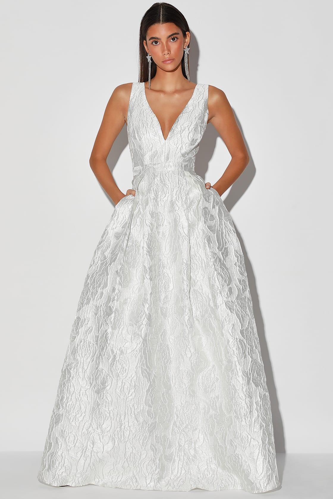 Lulus Lost in the Magic Ivory Metallic Jacquard Sleeveless Maxi Dress