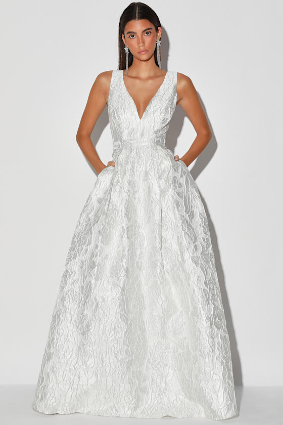 Lost in the Magic Ivory Metallic Jacquard Sleeveless Maxi Dress 3