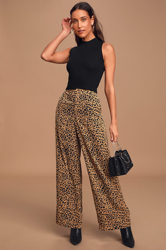 Confidante Black Sleeveless Mock Neck Crop Top 6