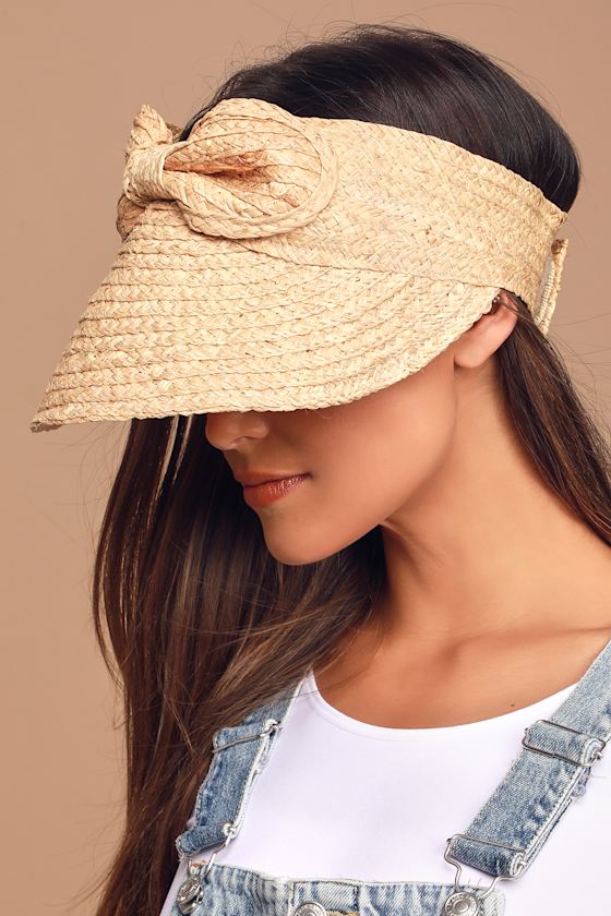 Vacation Visions Beige Raffia Visor 1