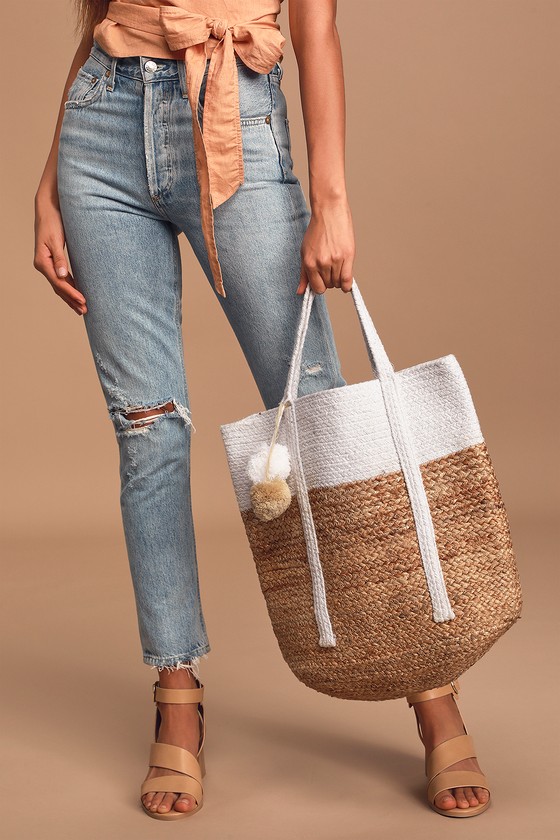 pom pom woven bag