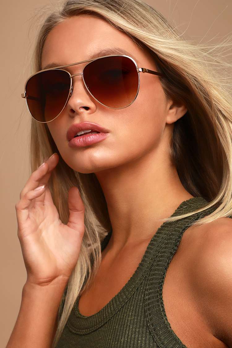 Chic Gold and Brown Sunglasses Chic Lady Sunglasses - Gold/Brown | Fashion Nova main image 4