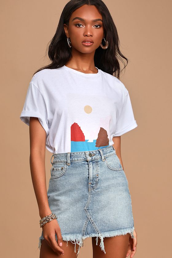 Got the Edge Light Wash Cutoff Denim Mini Skirt 5