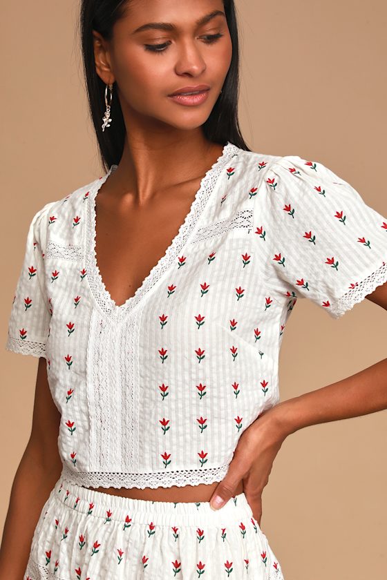 Blissful Babe White Floral Print Short Sleeve Crop Top 4