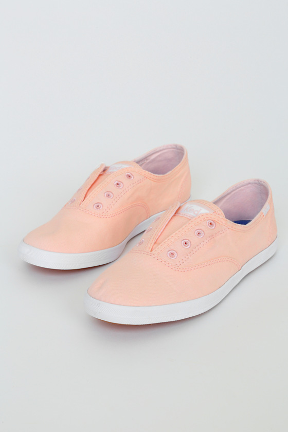 Keds Chillax - Light Pink Canvas Sneakers - Slip-On Sneakers