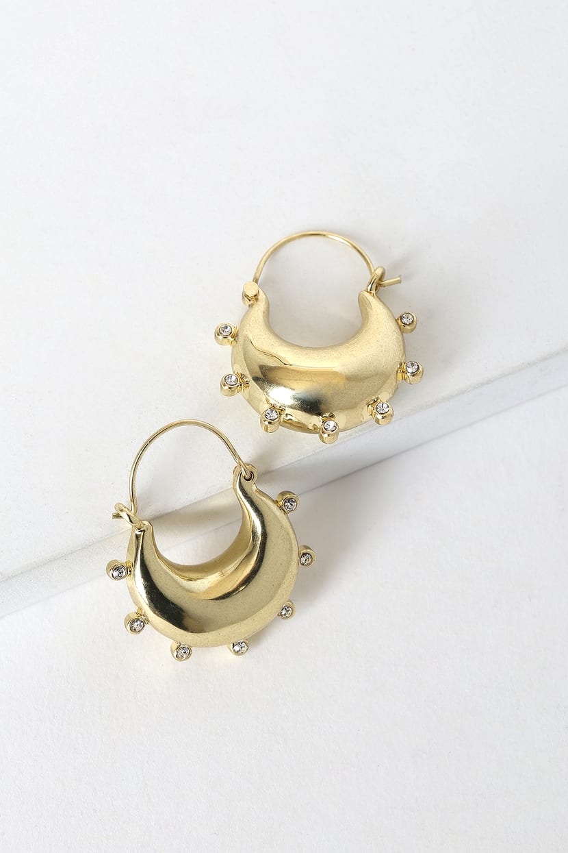pearl chanel earrings cc gold
