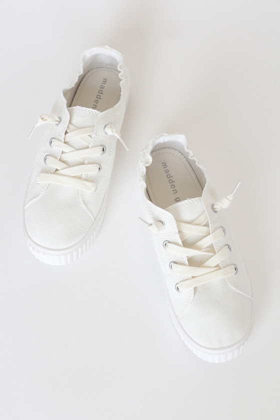 Marisa White Canvas Sneakers 2