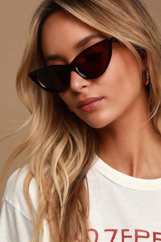 Chunky pointy cat eye sunglasses hot sale