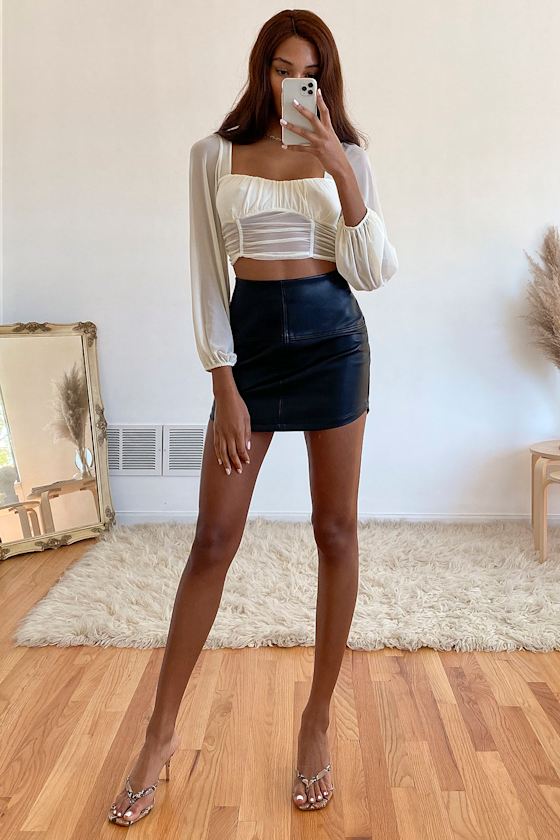 M6985TL: IVORY 1