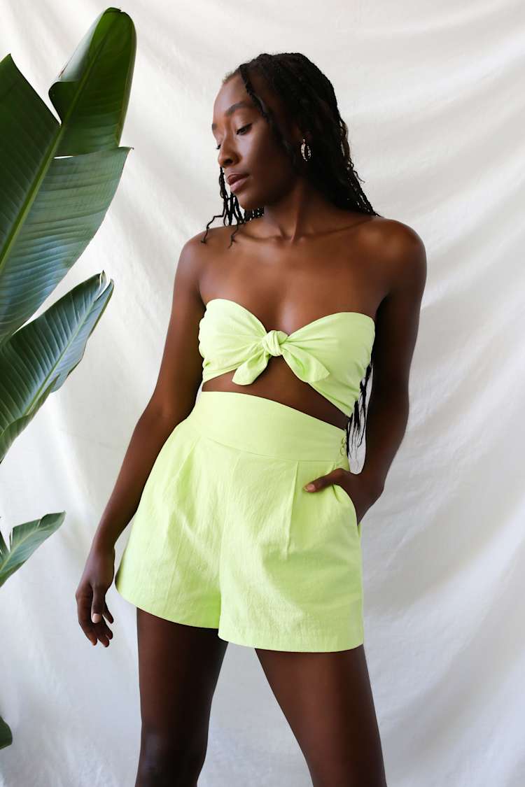 slim fit dress slacks Vitality - Vitality Surface Run Short - Lime