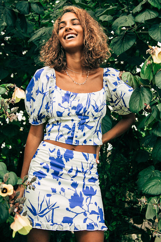 Chloe Blue and White Floral Print Ruffled Mini Skirt 5
