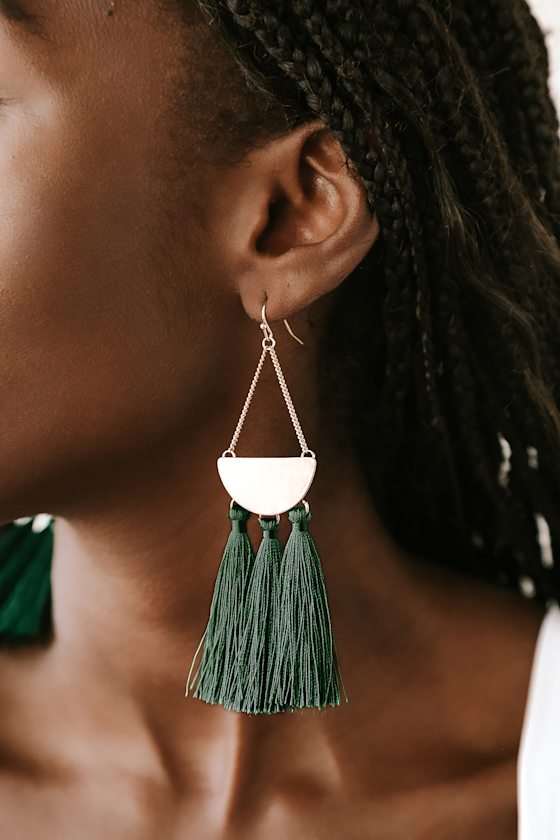 Arriba Emerald Green Tassel Earrings 2