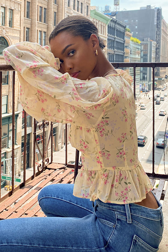 Darling Touch Cream Floral Print Long Sleeve Peplum Top 5