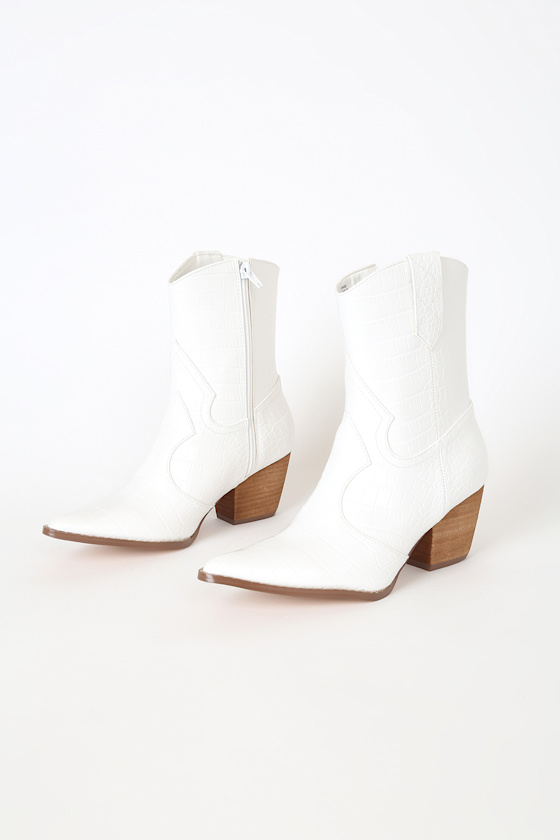 Bambi: White 1