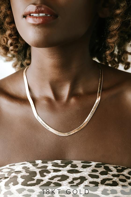 Cher 18k Gold Necklace 4