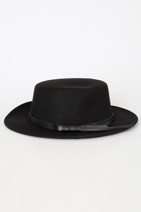 black boater hat