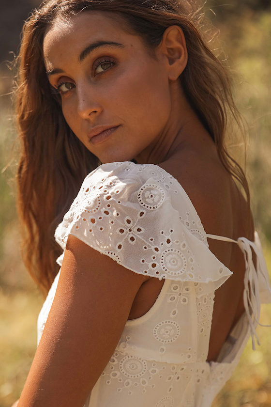 Absolutely Divine Ivory Eyelet Lace Short Sleeve Maxi Dress 7