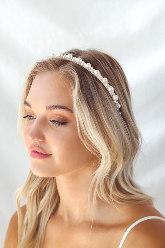Total Opulence Gold Pearl Headband 3