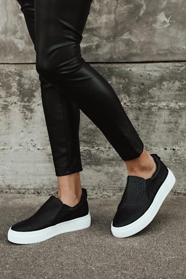 Black Crocodile Sneakers Flatform Sneakers Slip-On Sneakers