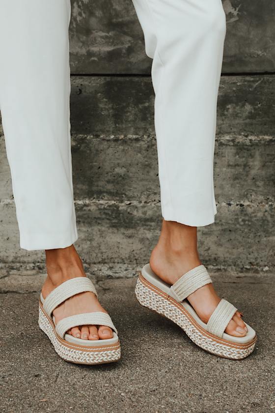 chinese laundry platform sandals