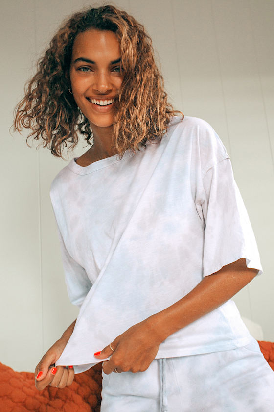 Blue and Grey Tie-Dye Tee - Basic Short Sleeve Tee - Boxy T-Shirt - Lulus