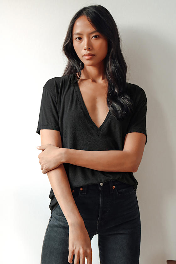 Washed Charcoal Grey Tee - Plunging V-Neck Tee - Relaxed T-Shirt - Lulus