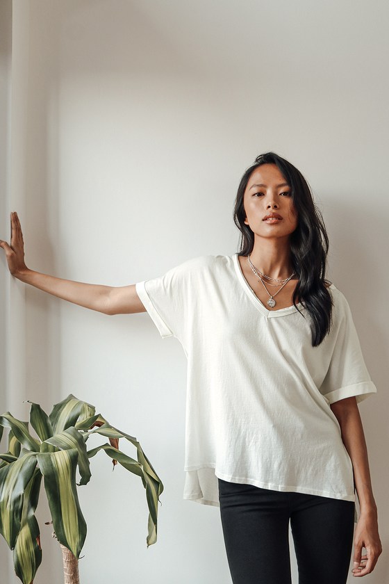 oversized white v neck t shirt