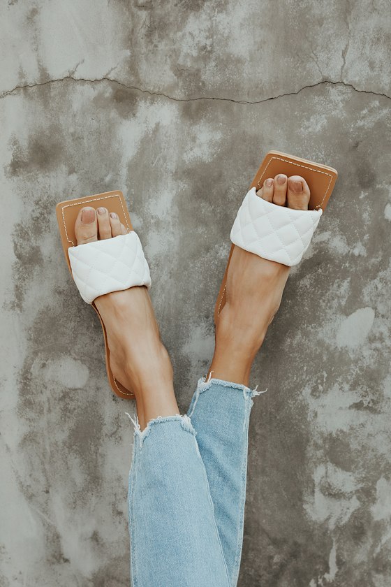 womens quilted sandals