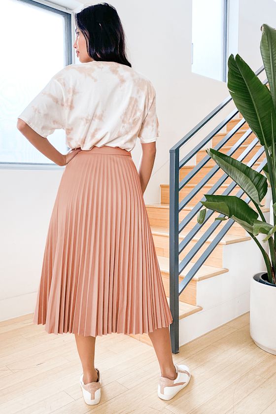 Go Time Blush Vegan Leather Pleated Midi Skirt 6