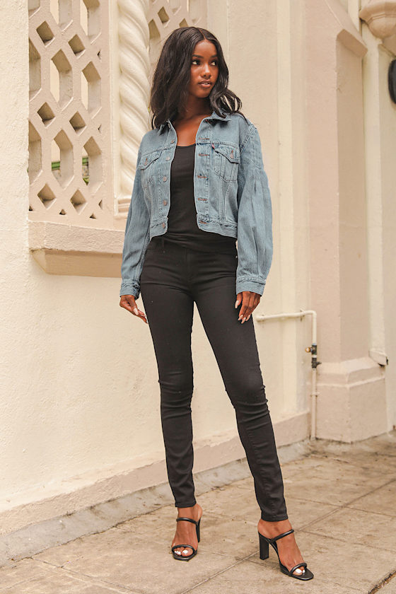 Full Sleeve Trucker Light Wash Denim Jacket 5