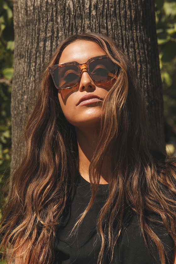 Tortoise oversized hotsell sunglasses