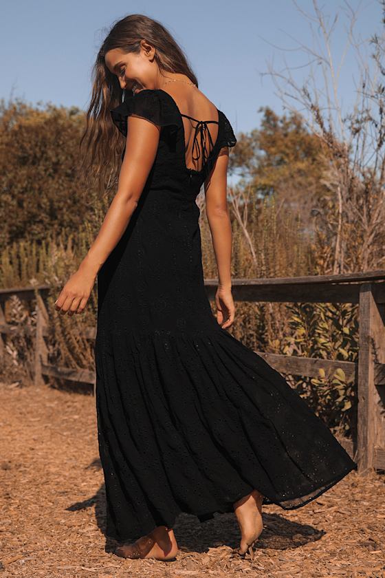 Absolutely Divine Black Eyelet Lace Short Sleeve Maxi Dress 4