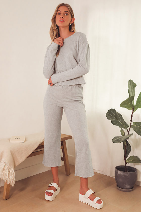 cropped grey sweatpants