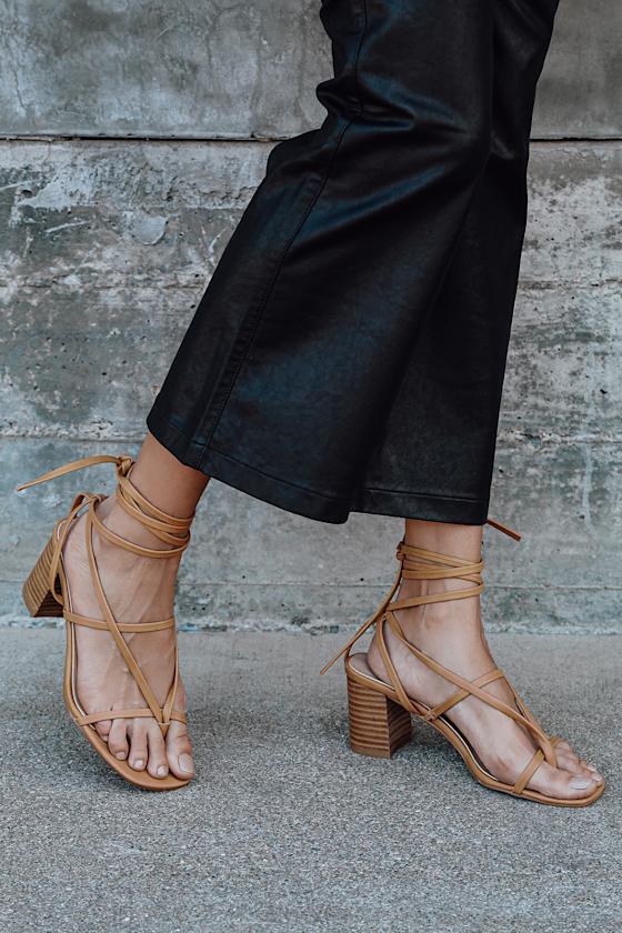 billini the lace up