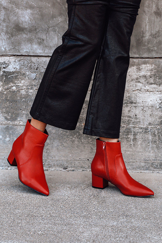 red pointed boots