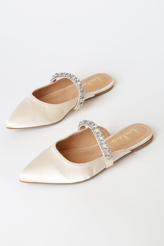 pointed toe open heel flat slide mules