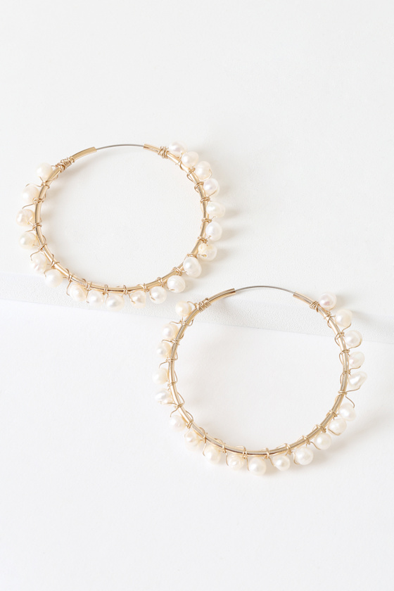 Wise Idea Gold and Pearl Hoop Earrings 1