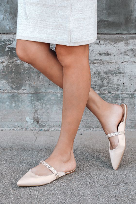 pointed toe open heel flat slide mules