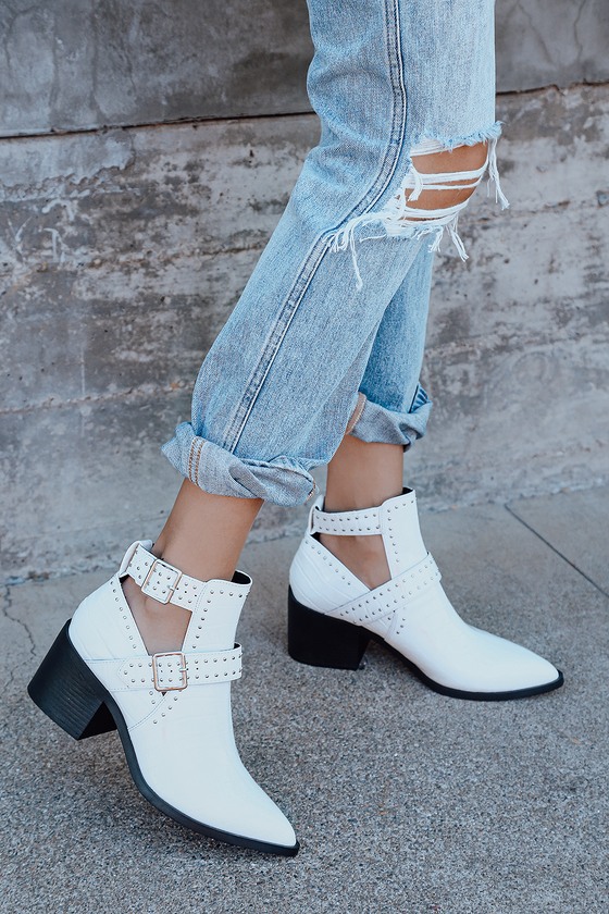 steve madden white crocodile boots