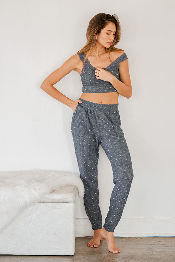 gray high waisted joggers