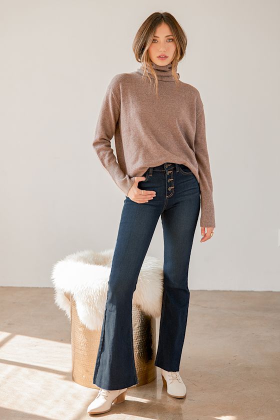 Rora Dark Wash High Waisted Button Fly Flare Leg Jeans 4