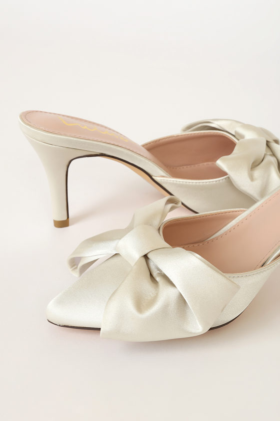 Lyle Ivory Satin Pointed-Toe Mules - thumbnail 3