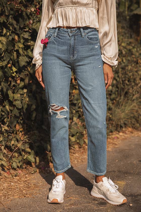 black distressed mom jeans