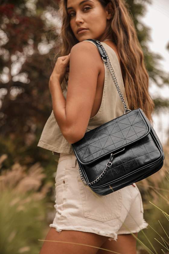 Trend Tracker Black Quilted Crossbody Bag 7
