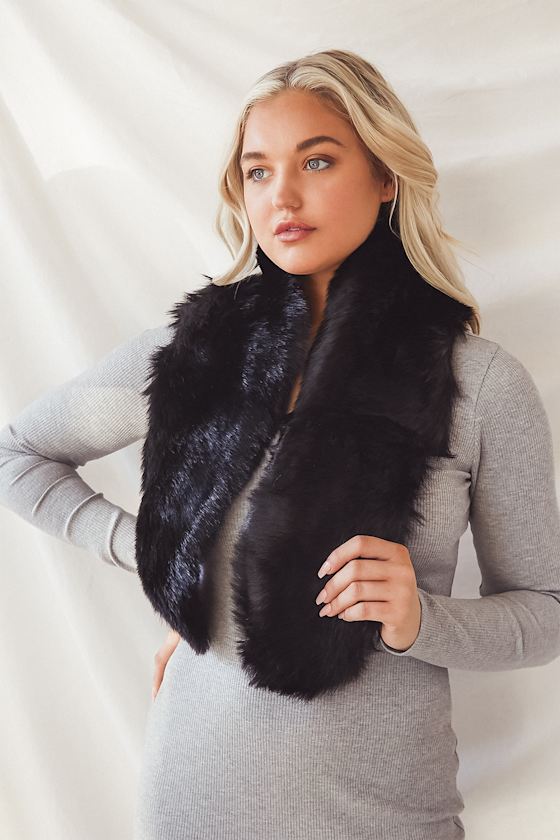 black fur stole