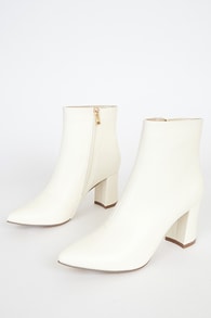 Sarai Off White Pointed-Toe Ankle Booties