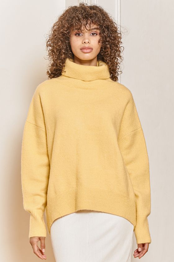 oversized yellow sweater